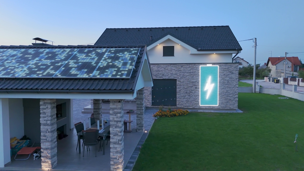 Sustainable,House,With,Solar,Panels,And,A,Graphic,Animation,Of